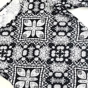 LuLaRoe Dresses - EUC LuLaRoe Julia small LuLaRoe Dresses - EUC LuLaRoe Julia small